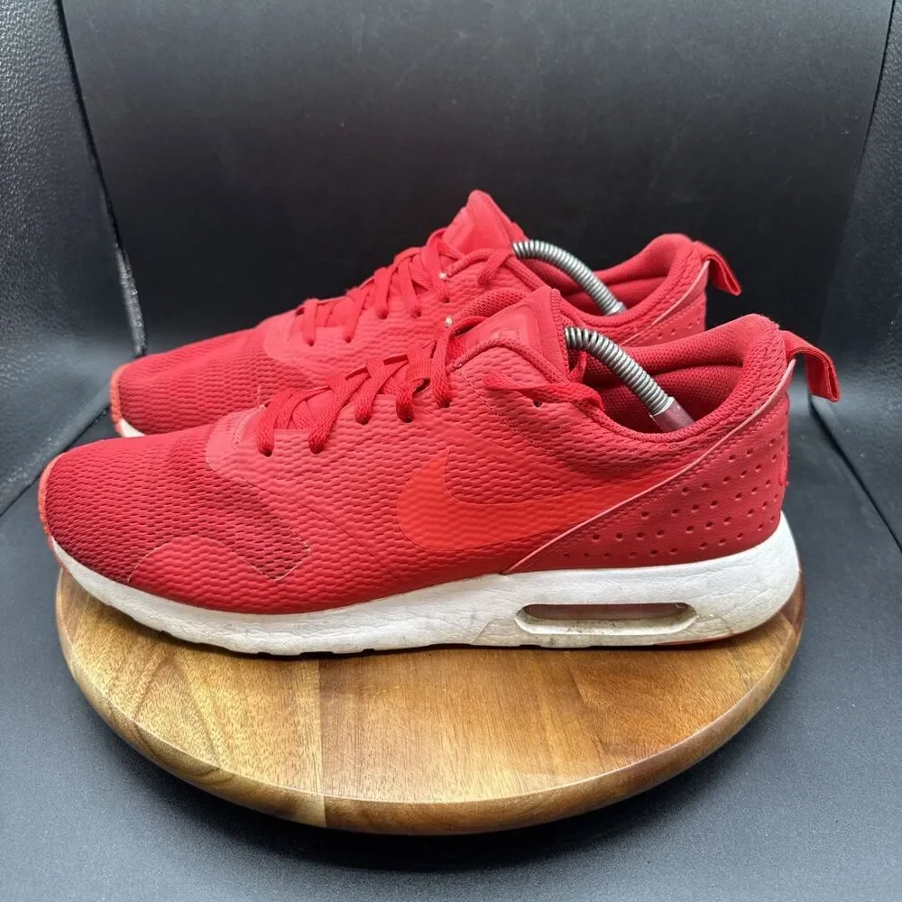Nike Air Max Tavas SE Mens Size 12 Running Shoes Athletic University Red